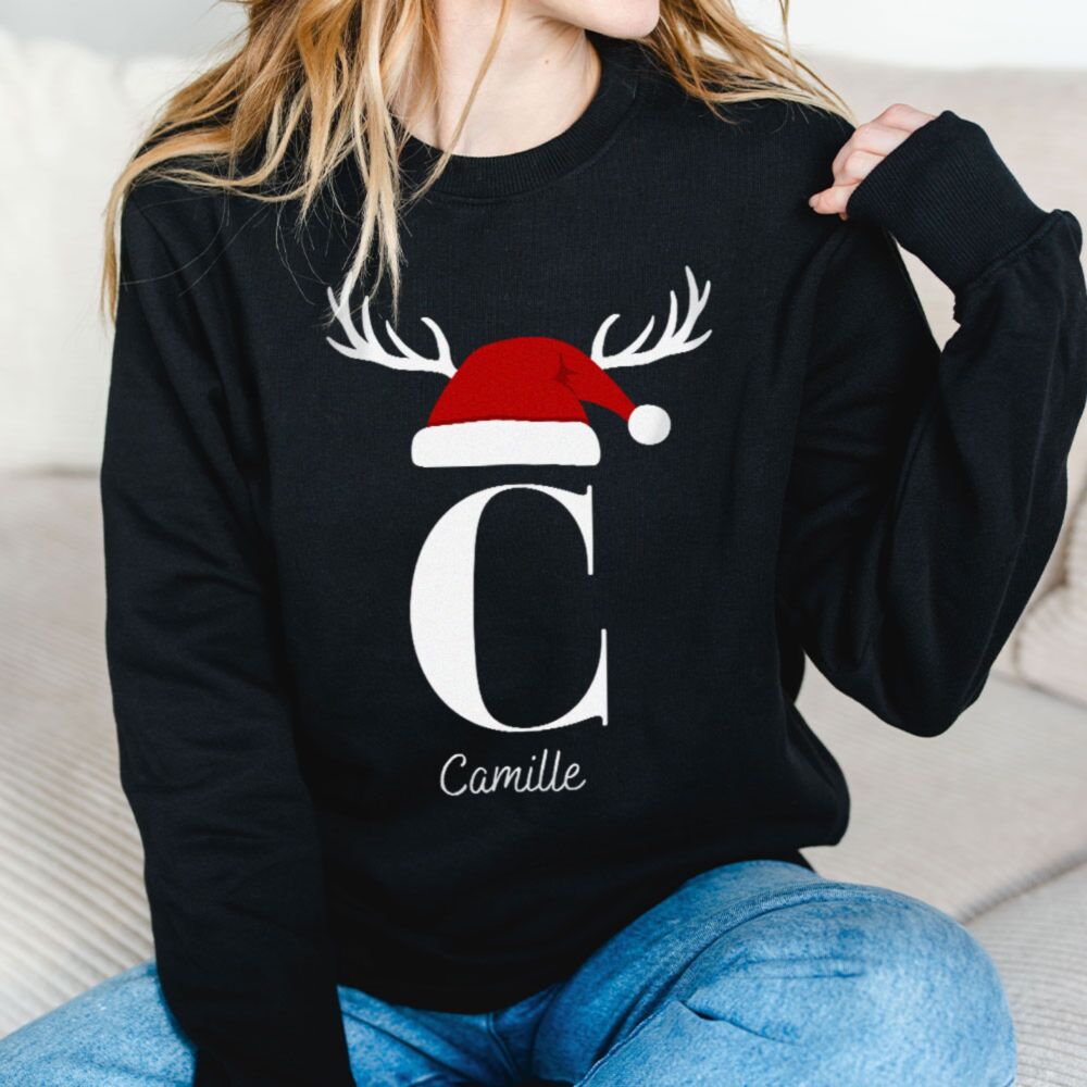 Pull de Noël personnalisé avec monogramme