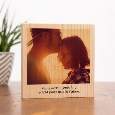 Photo carrée sur bois avec image et texte