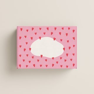 Boîte cadeau avec cœurs