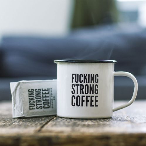 Coffret F*cking Strong Coffee avec sa Tasse