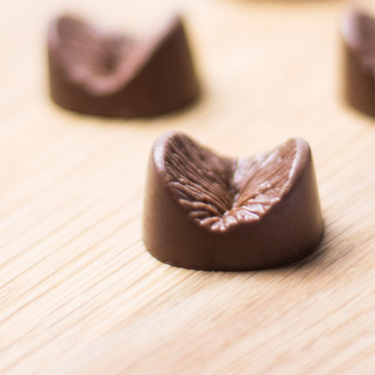 Anus en chocolat